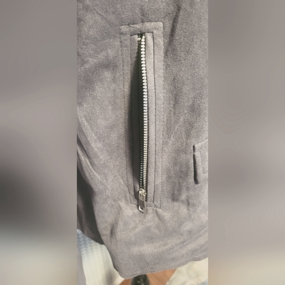 Women's Gray Suede Jacket - Picture 6 of 8